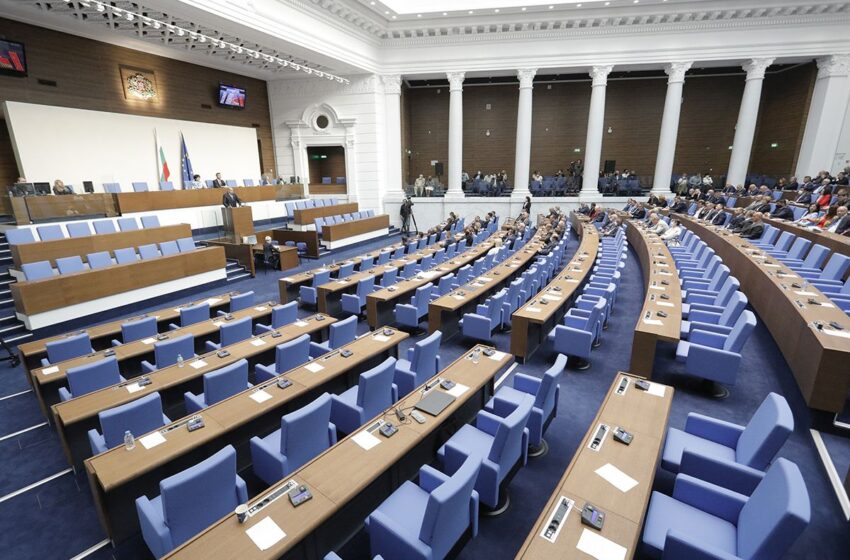  Парламентарна комисия одобри подаряването на нашите БТР-и на Киев