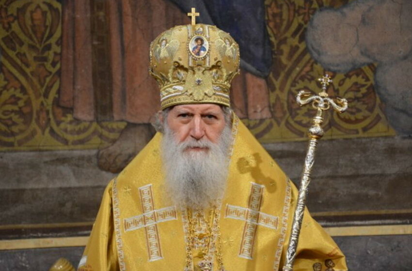  Патриарх Неофит: На Въведение Богородично да се помолим за всяко християнско семейство