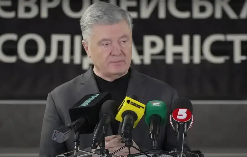 Скандално! Порошенко: Още от 2014 г. без много шум получаваме всякакви оръжия от България