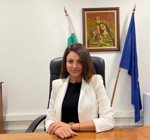  Ива Иванова е новият изпълнителен директор на ДФ „Земеделие”