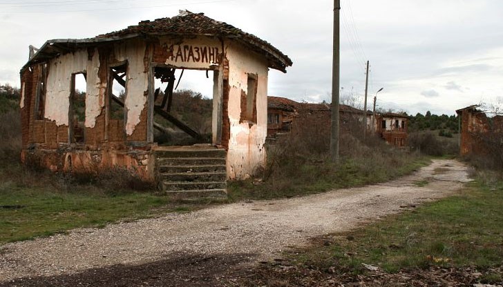  Разрастването на демографските пустини в България буди тревога, алармират експерти