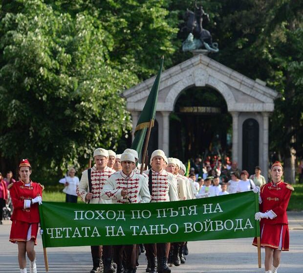  Живи уроци по родолюбие