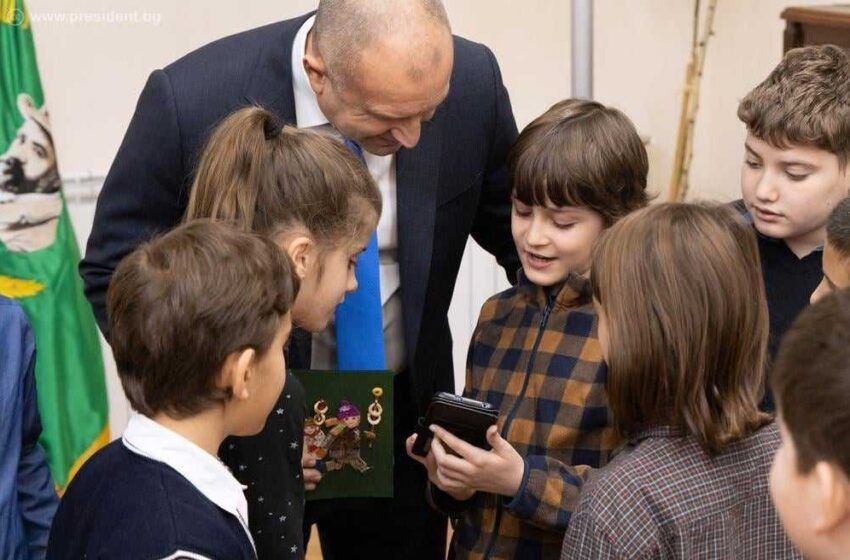  Президентът Радев на 1 юни: Децата са наша отговорност към бъдещето!