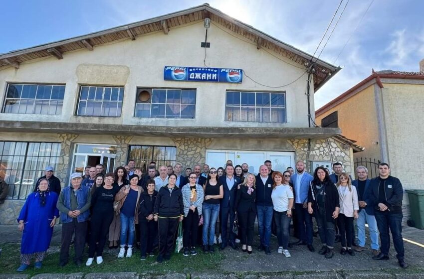  Масова подкрепа за д-р Ахмед Доган и в област Варна