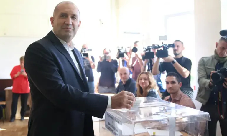 Най-важното днес е да се гласува, каза президентът Румен Радев