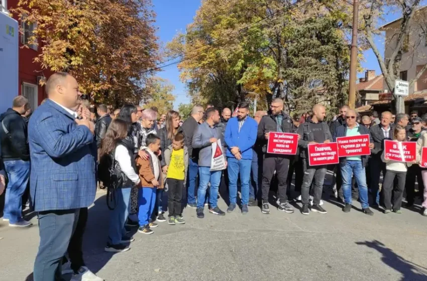  Катуница протестира заради обгазяването