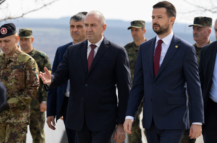  Президентите Румен Радев и Яков Милатович посетиха учебния полигон „Ново село“