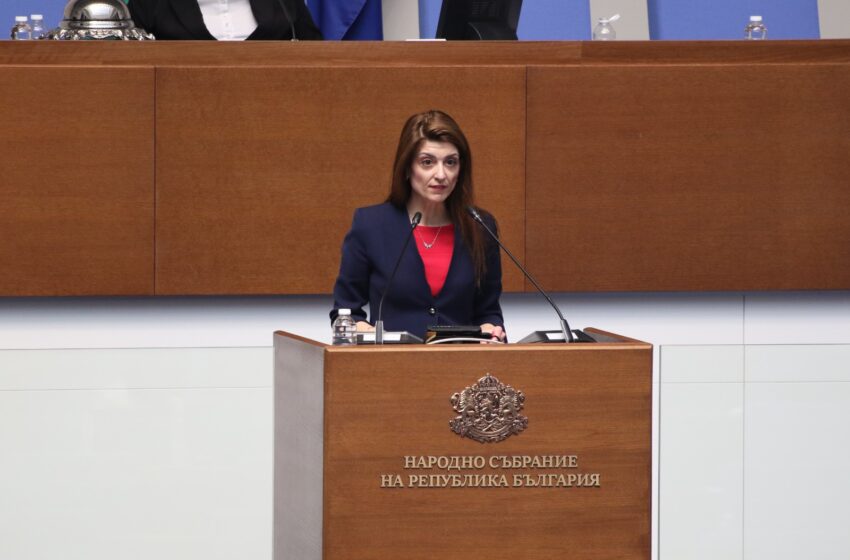 Нина Димитрова: Пенсионната система не е просто финансов инструмент, тя е социален договор между поколенията