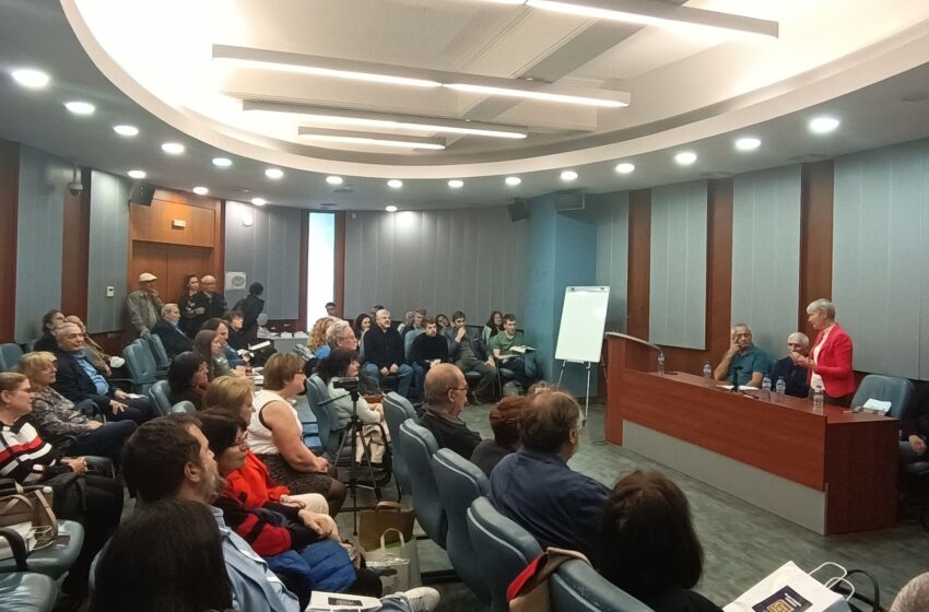 Искра Баева, Димитър Денков и Боян Дуранкев представиха в СУ 600-страничния си труд „Един български век“