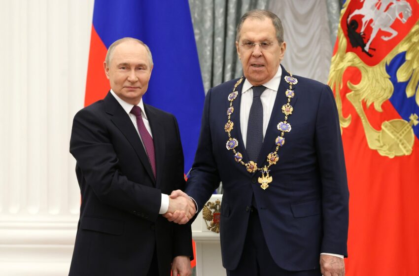 Владимир Путин удостои Сергей Лавров с най-високото руско отличие