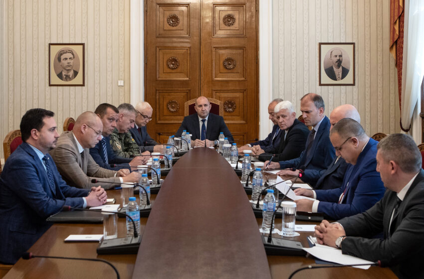 Консултативна среща при президента за събитията в Близкия изток: Към момента заплаха за България няма!