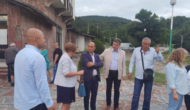 С подкрепата на БСП Александра Георгиева представи визията си за Мало село, Община Бобов дол