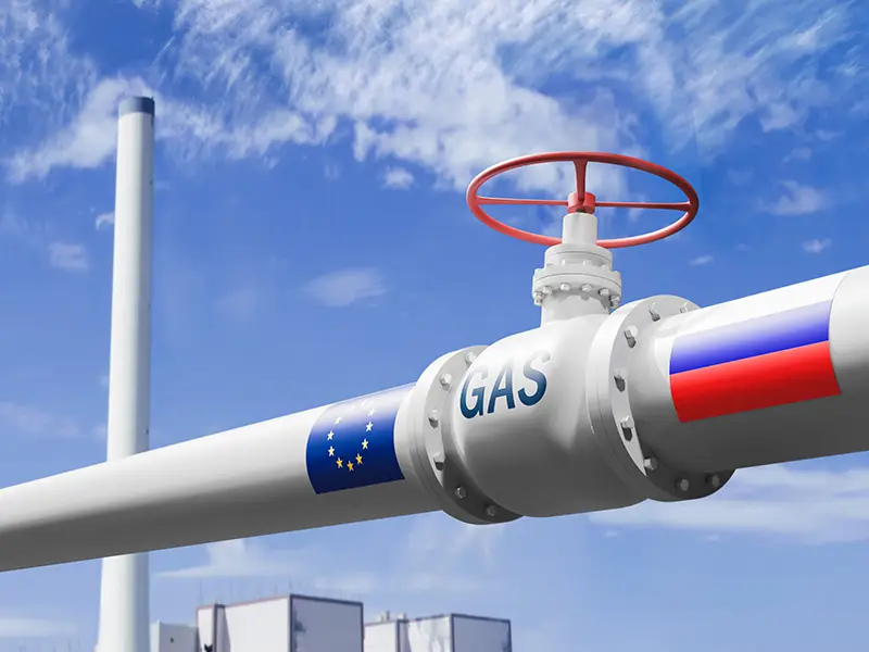 Брюксел забранява руския газ. В Европа той поскъпна тройно за година, а запасите са на рекордно ниско ниво