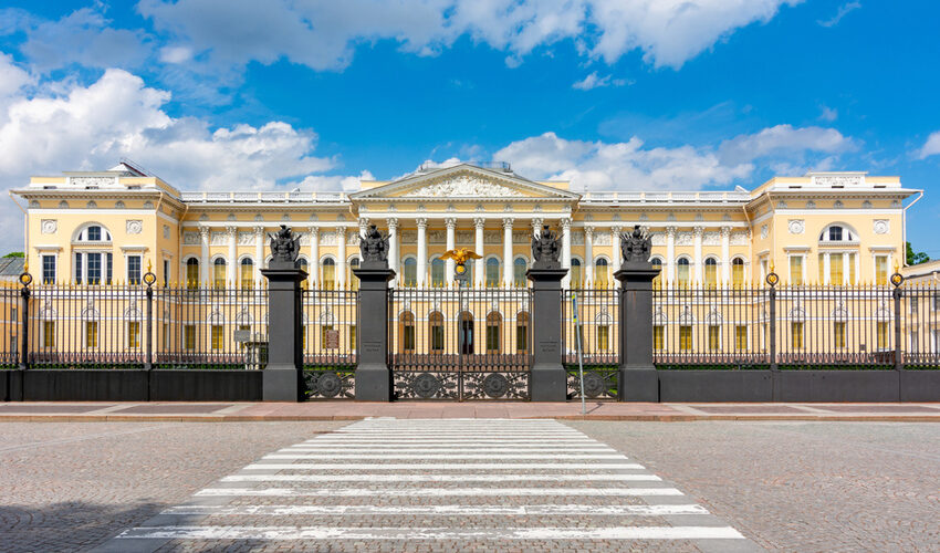 Руският музей откри мащабна изложба „Нашият авангард“