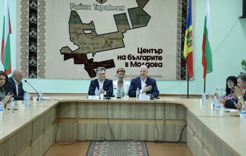 Правителството ще предложи програма за децата от Тараклия
