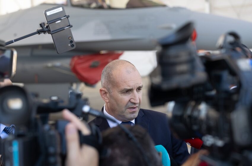  Президентът от Граф Игнатиево: Скоро няма да имаме пилоти за F-16