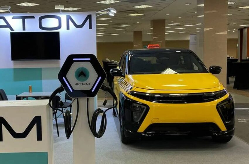 Представиха таксиметровата версия на руския електромобил „Атом“