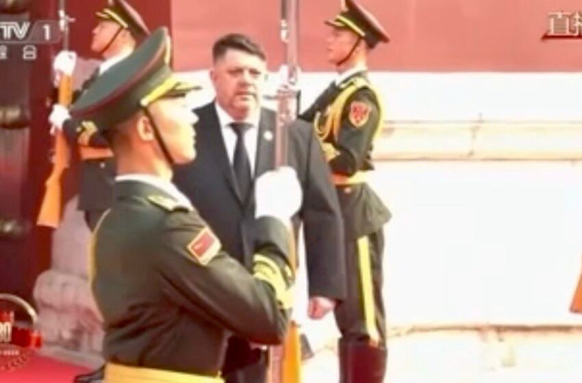 Атанас Зафиров присъства на военния парад в Пекин и проведе разговор с президента Си Дзинпин