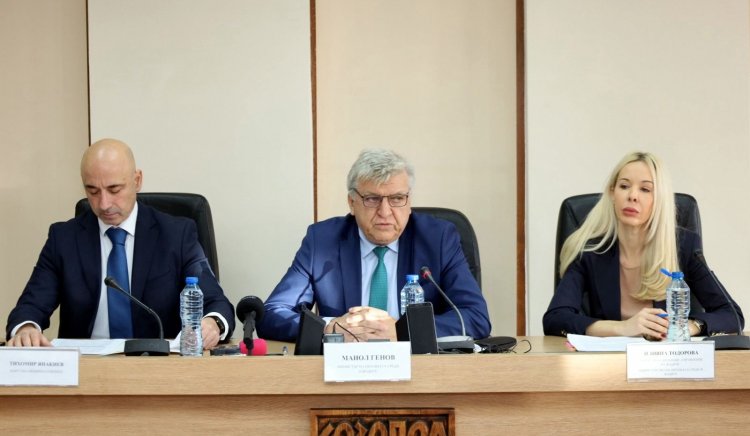 Министър Манол Генов: Колкото по-синьо е Черно море, толкова по-ясно е бъдещето му