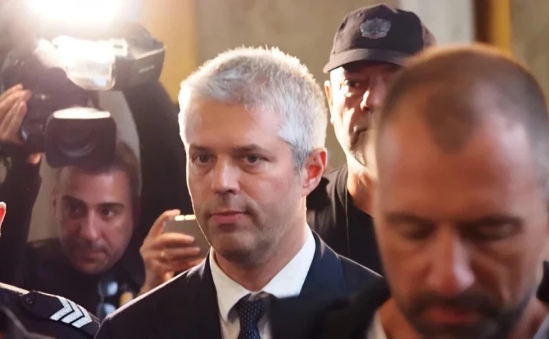 Кметът на Варна Благомир Коцев излиза на свобода срещу парична гаранция от 200 000 лева