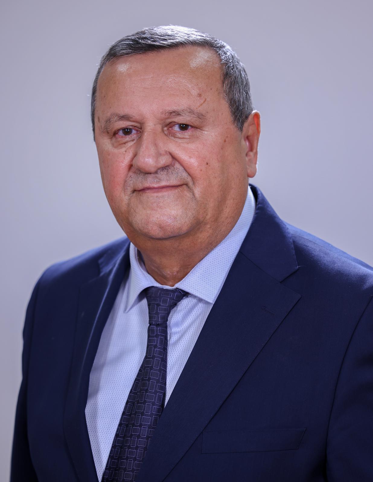 Министър Адемов разпореди проверка на сигнала за насилие над дете в село Ракево