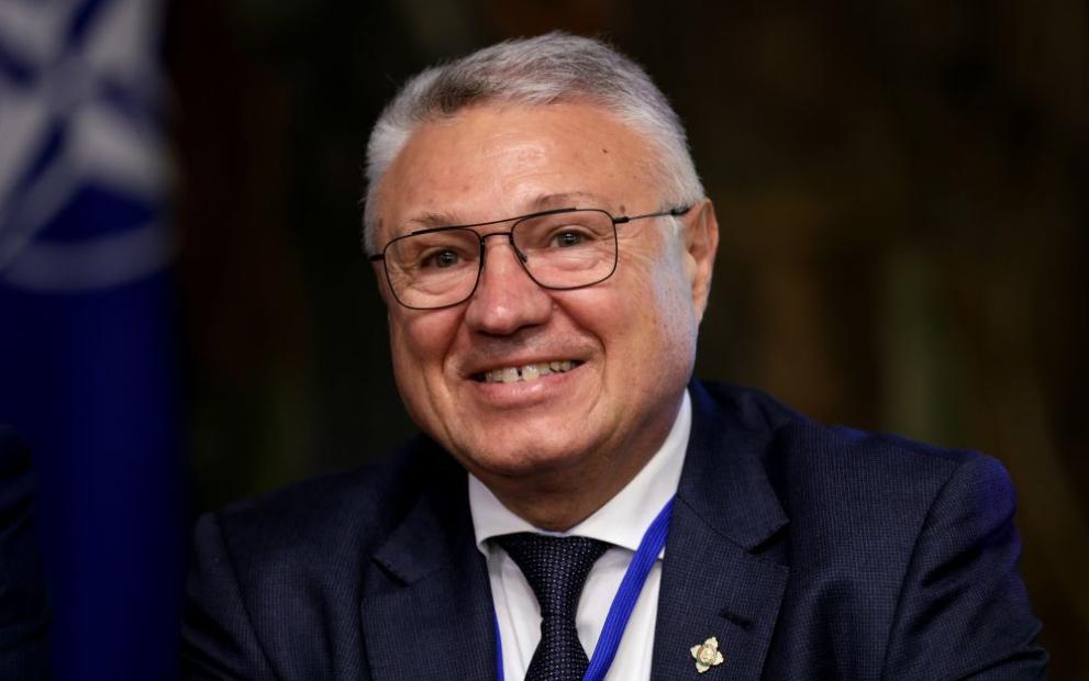 Велизар Шаламанов е новото попълнение в "гнездото с" ястреби във Външно