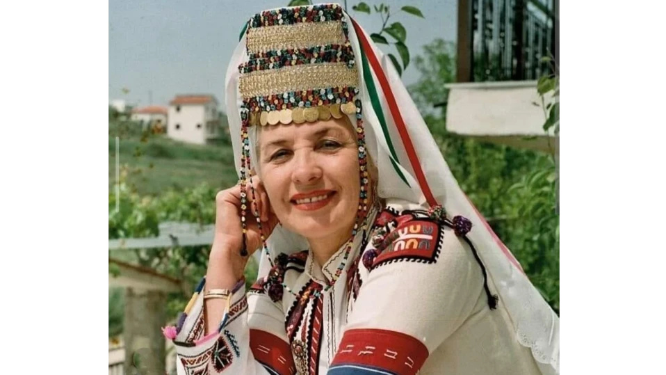 Напусна ни един от гласовете на България - народната певица Янка Рупкина си отиде на 87 години