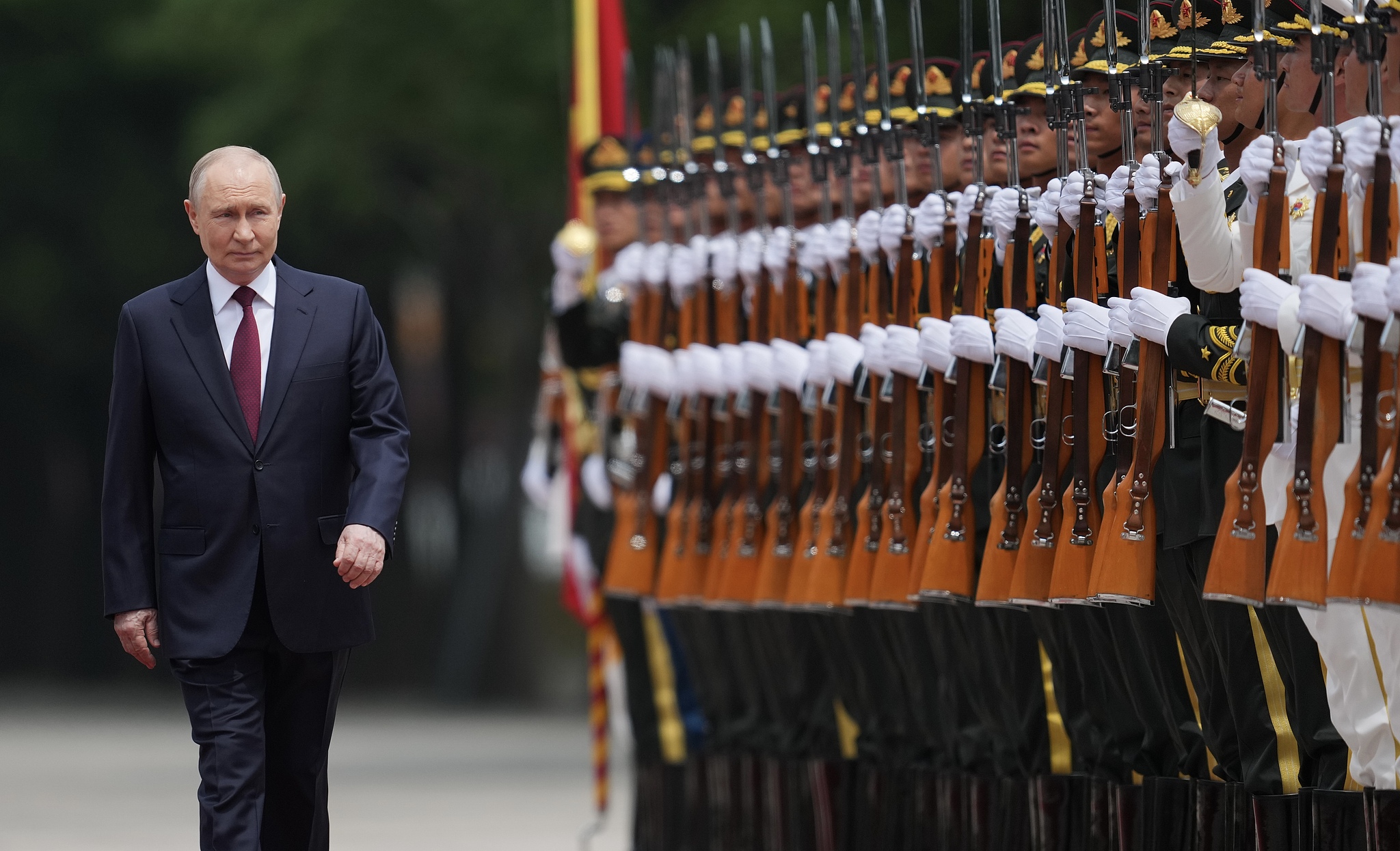 Путин в Пекин: стратегическо сближаване в многополюсния свят