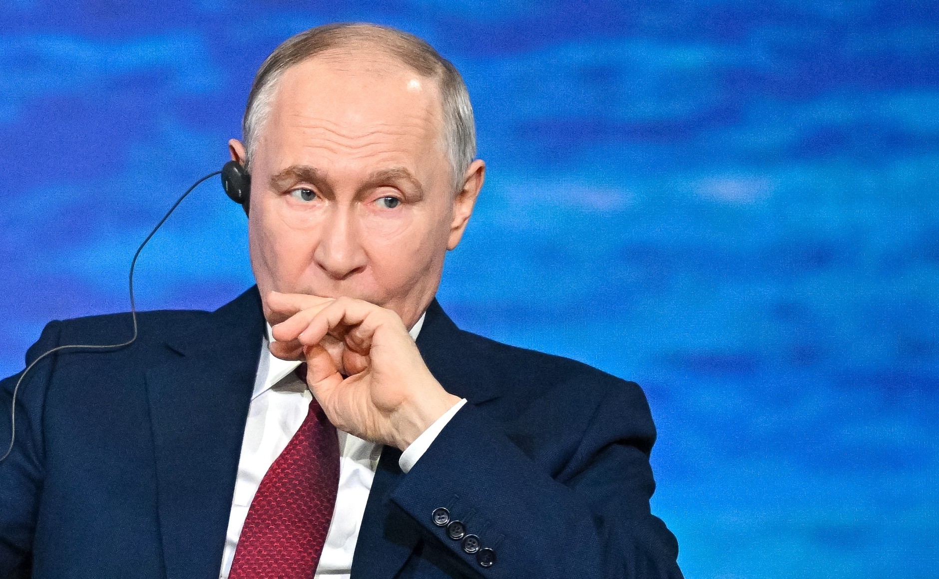 Путин: Русия ще доставя дизел на световните пазари само при отмяна на санкциите