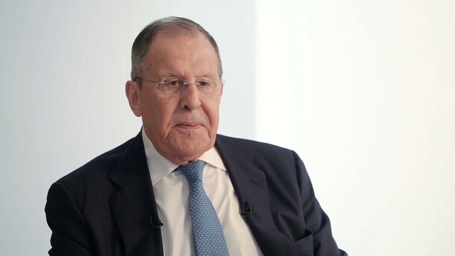 Сергей Лавров: Довършваме делото на нашите деди, които унищожиха нацизма, но бившите ни съюзници го спасиха