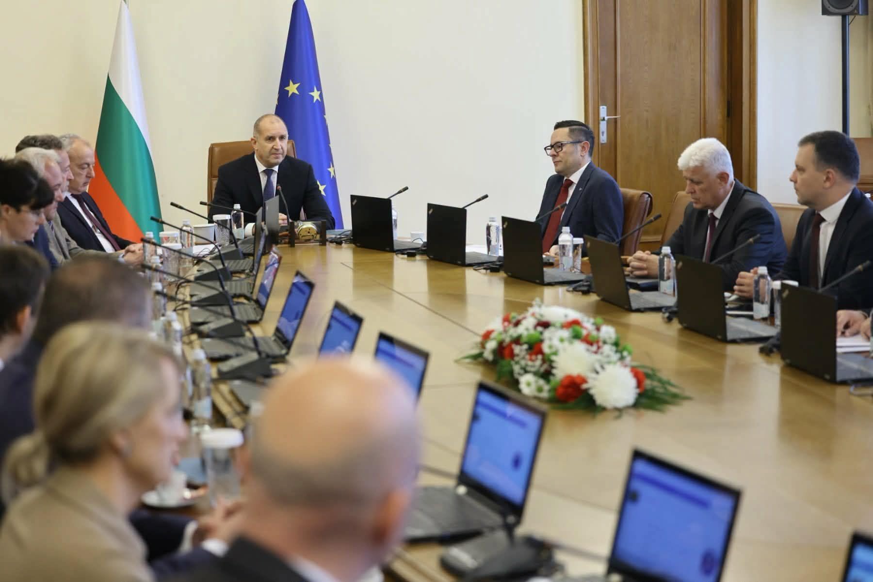 Най-малко 20 хиляди семейства без доходи ще получат наведнъж пълния размер на помощта за отопление от 321,95 евро