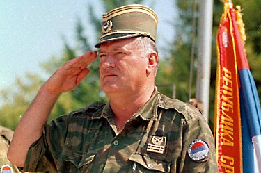 Почина бившият военен лидер на боснeнските сърби ген. Ратко Младич