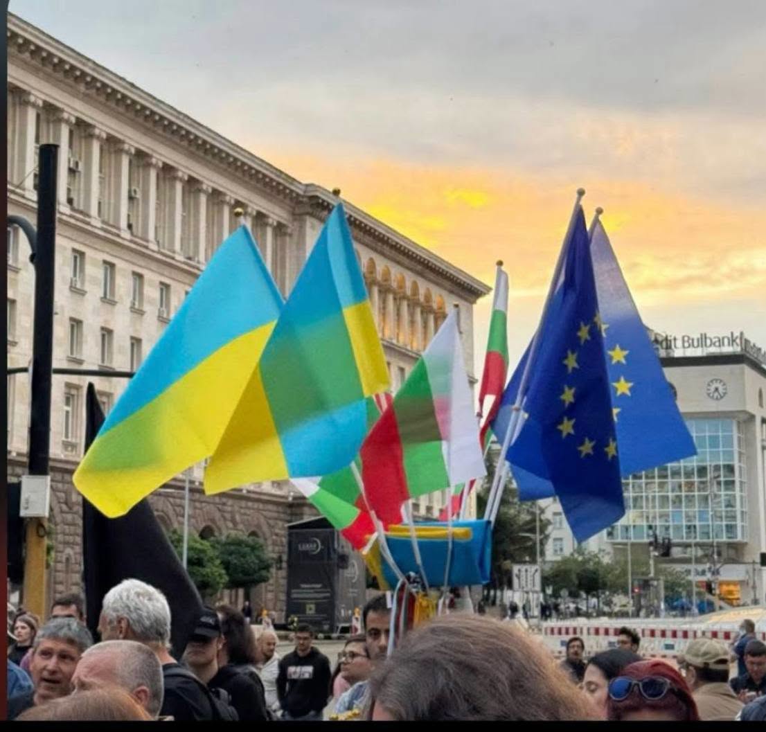 Недялко Недялков: "Недоволните българи" от протеста срещу Радев не са българи, а украинци или продажни украинисти. Ще търпим ли!?