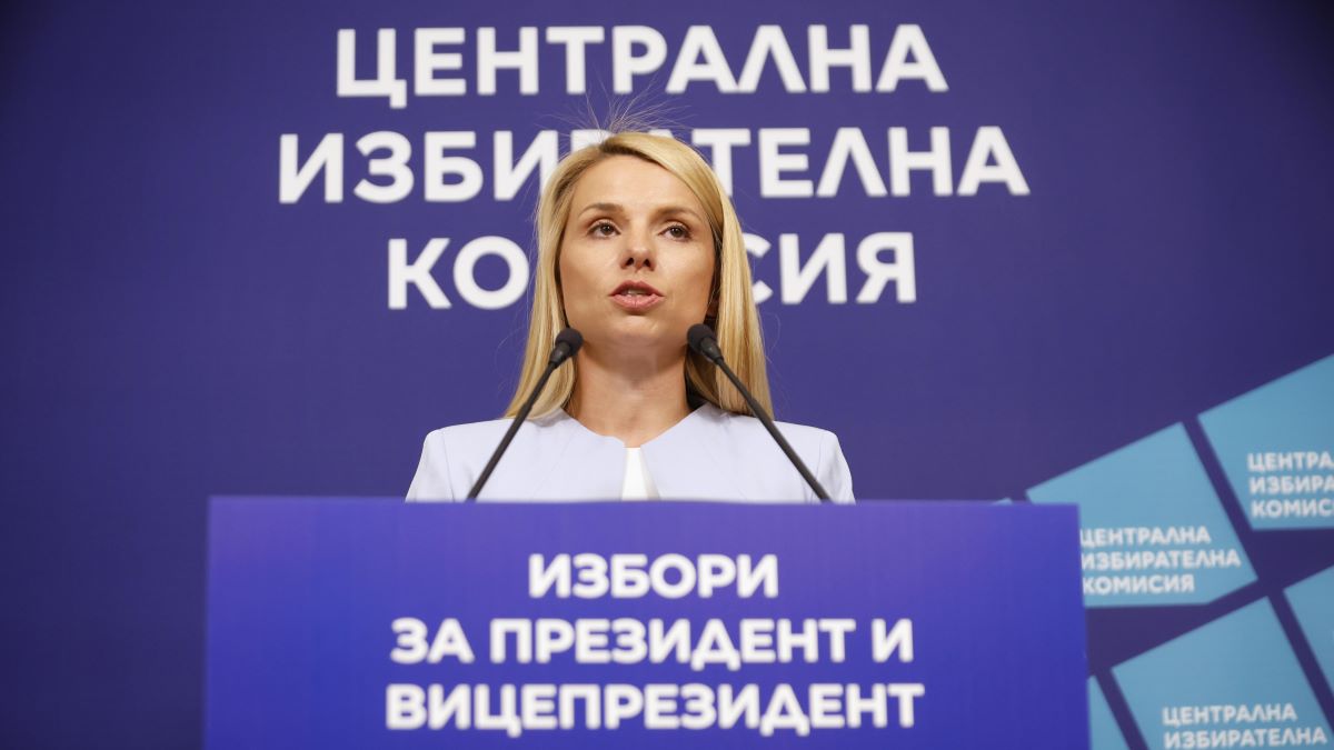 ЦИК: По-ниска активност с 10 % на вота спрямо 2021 година. Без сигнали за сериозни нарушения, едва 25 машини са дали дефект