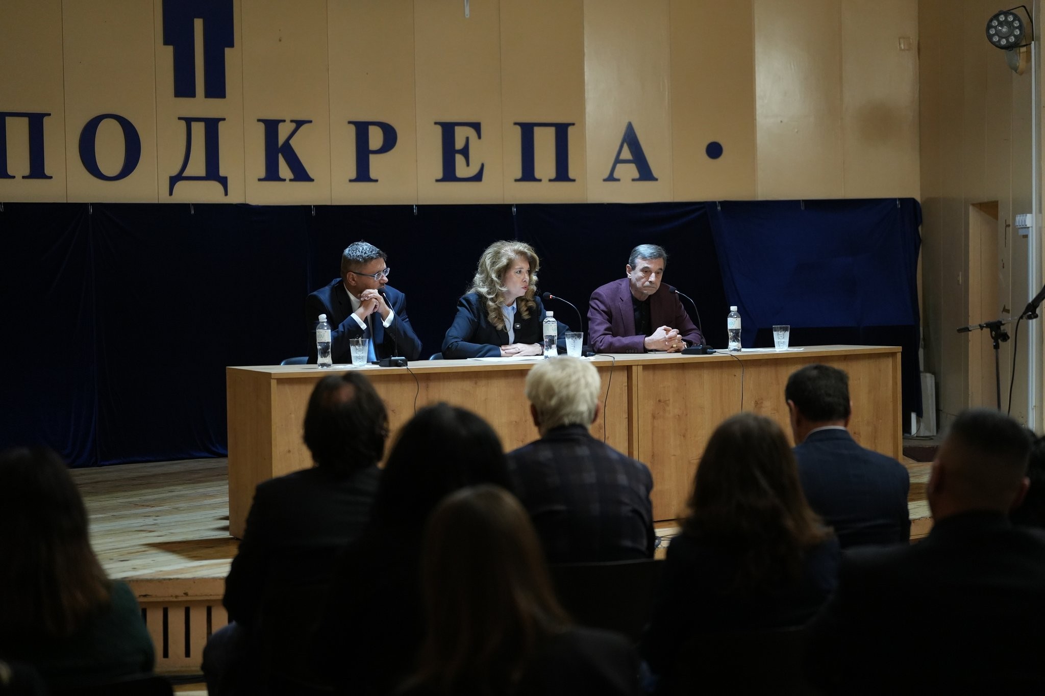Илияна Йотова и Кирил Вълчев проведоха срещи с КНСБ и КТ „Подкрепа“