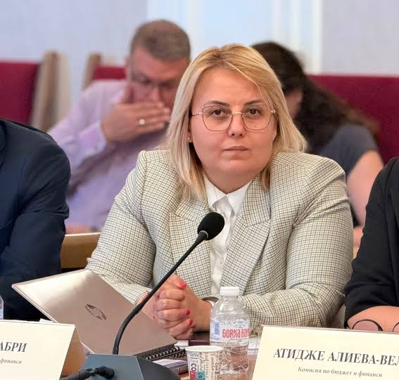 АПС – Търговище, поиска оставката на Айтен Сабри заради сравнения с „Втори възродителен процес“