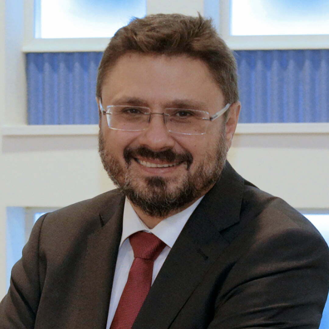 Вълчев към Кандев: Разбирам вашите страхове от дебат на живо, но президентът и вицепрезидентът трябва да умеят да се явяват не само на запис в контролирана среда